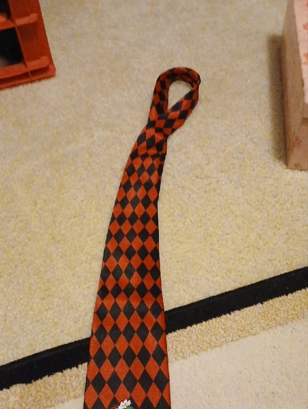 Dr. Seuss Red and Black Diamond-Pattern Grinch Tie